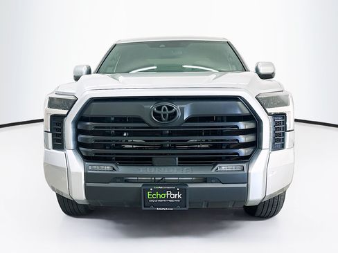 Used 2025 Toyota Tundra SR5 w/ SR5 Convenience Package AWD/4WD image 2