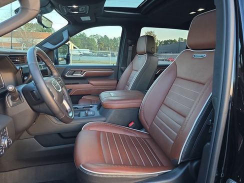 Used 2025 GMC Sierra 2500 Denali Ultimate image 15