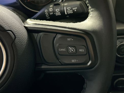 Used 2022 Jeep Wrangler Sport S image 20