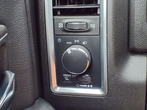 Used 2023 RAM 1500 Classic Warlock image 11