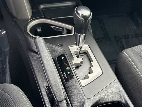 Used 2018 Toyota RAV4 XLE image 14