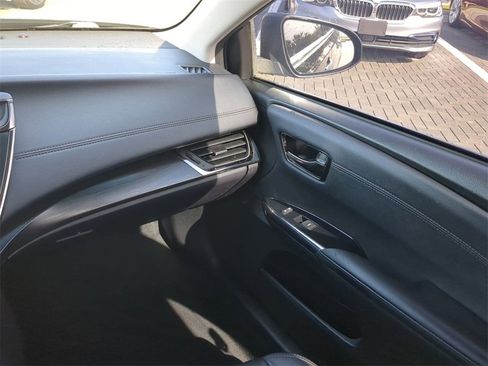 Used 2018 Toyota Avalon XLE w/ Protection Package image 18