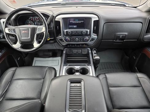Used 2018 GMC Sierra 1500 SLT w/ SLT Premium Package AWD/4WD image 18