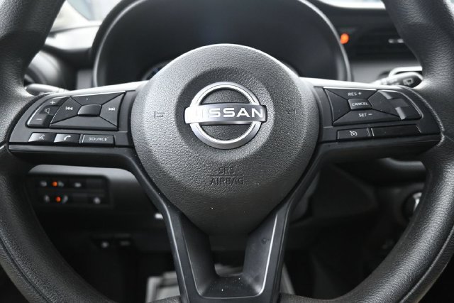 Certified 2025 Nissan Kicks Play S FWD image 20