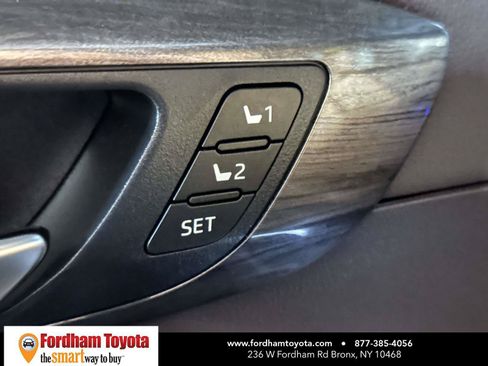 Used 2022 Toyota Highlander Platinum FWD image 21
