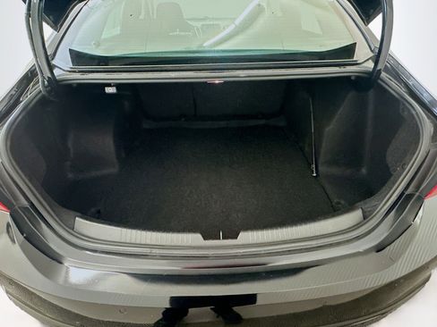 Used 2024 Chevrolet Malibu LT image 31