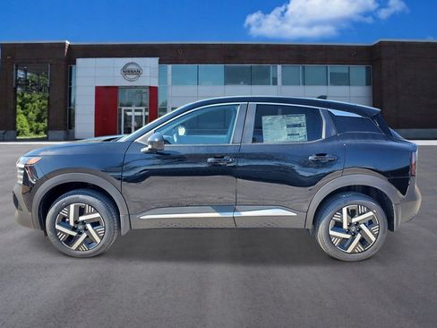 New 2026 Nissan Kicks SV FWD image 3