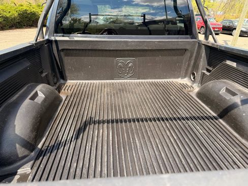 Used 2018 RAM 1500 Express w/ Express Value Package image 17