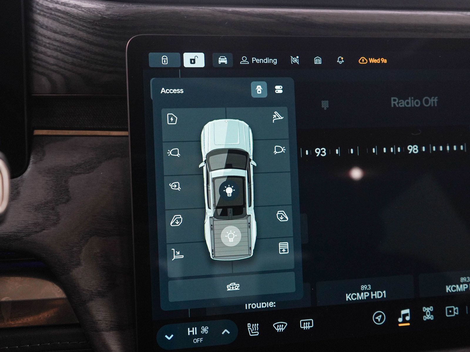 Used 2022 Rivian R1T Adventure AWD/4WD image 23