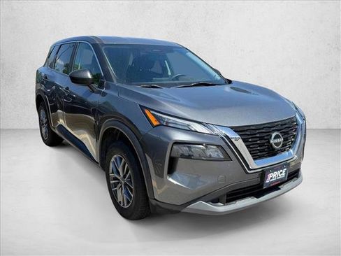 Used 2023 Nissan Rogue S AWD/4WD image 3