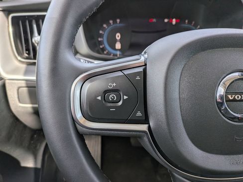 Used 2024 Volvo XC60 B5 Core AWD/4WD image 14