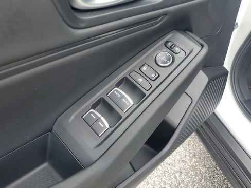 Certified 2025 Honda Accord SE image 9