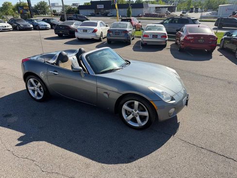 Used 2006 Pontiac Solstice Convertible w/ Premium Package RWD image 43