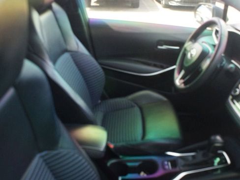 Used 2020 Toyota Corolla XSE FWD image 2