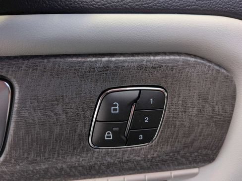 New 2026 Ford Explorer Platinum AWD/4WD image 15