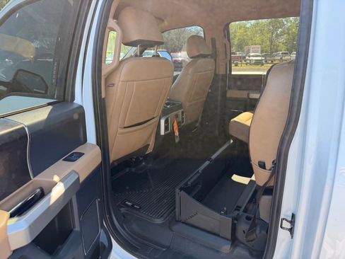 Used 2022 Ford F350 Lariat w/ Chrome Package AWD/4WD image 8