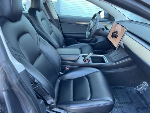 Used 2023 Tesla Model 3 Standard Range RWD image 19