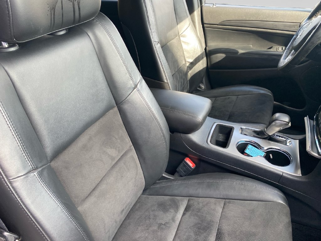 Used 2021 Jeep Grand Cherokee Laredo X AWD/4WD image 11
