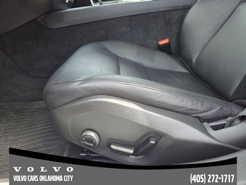 Used 2025 Volvo S60 B5 Core AWD/4WD image 23