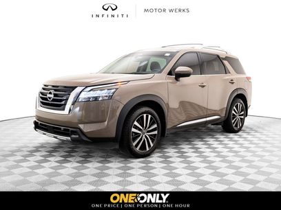 Used 2024 Nissan Pathfinder Platinum w/ Cargo Package