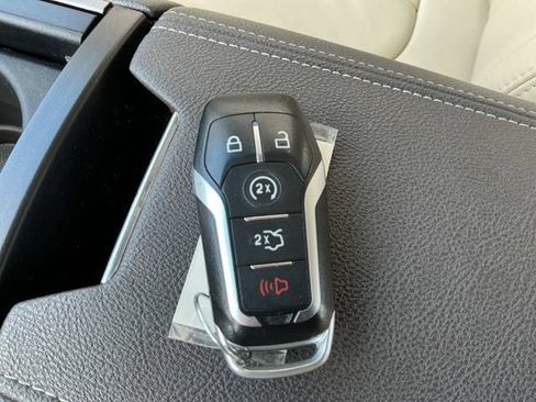 Used 2014 Lincoln MKZ AWD w/ Equipment Group 101A Select image 27
