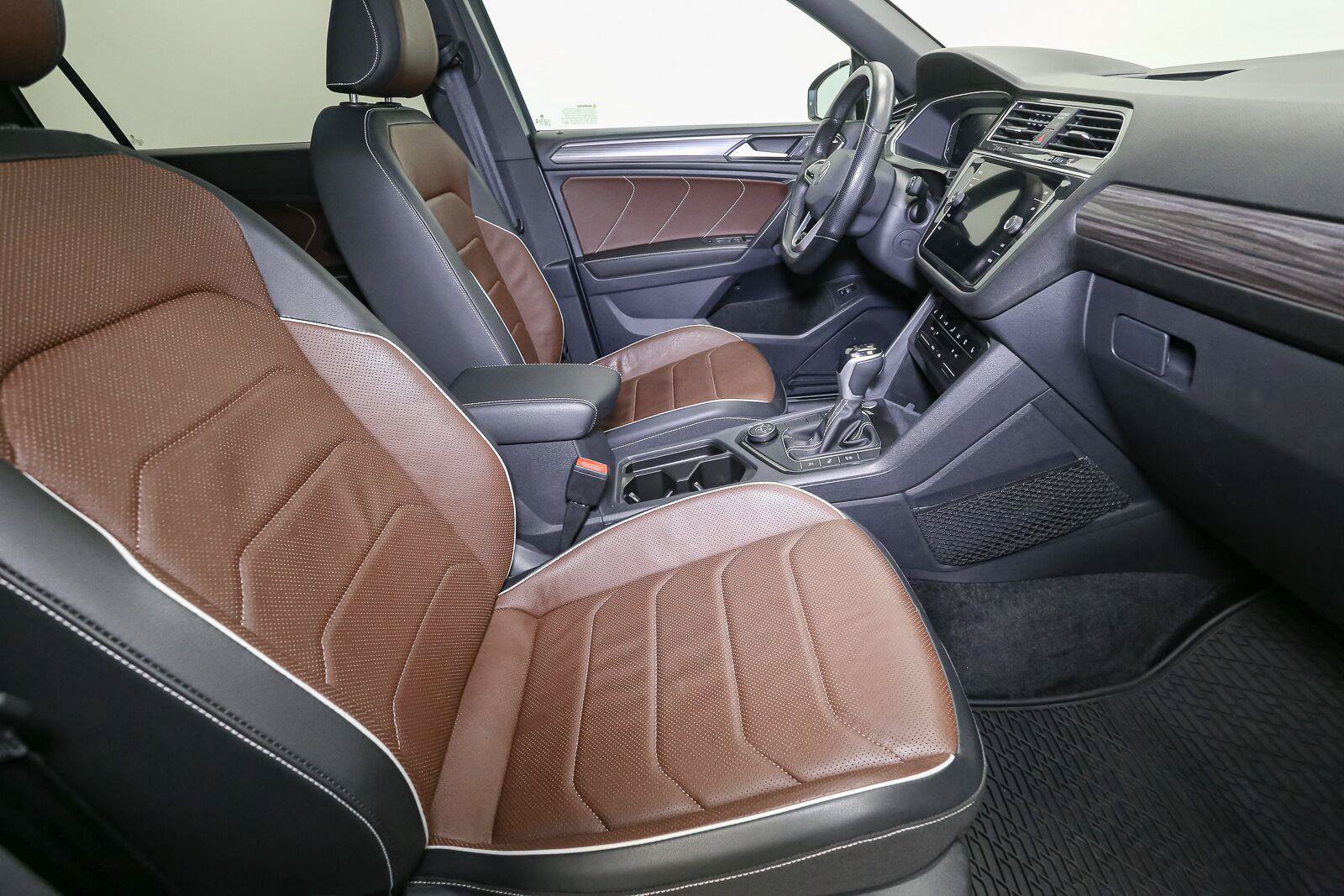 Used 2023 Volkswagen Tiguan SEL R-Line AWD/4WD image 20