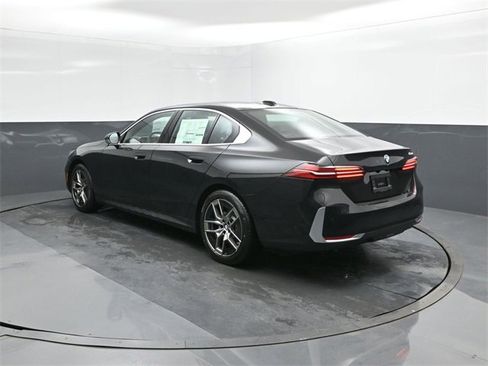 New 2026 BMW 530i 530i w/ Executive Package image 5