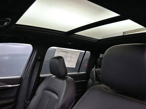New 2026 Jeep Grand Cherokee L Limited AWD/4WD image 24