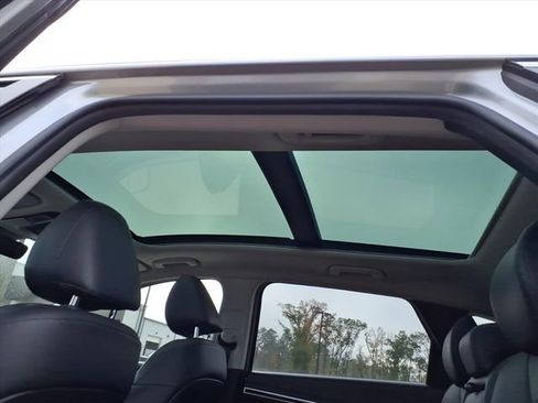 Certified 2022 Hyundai Tucson Limited w/ Cargo Package image 8