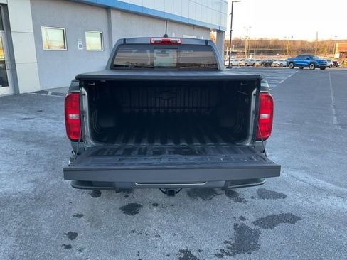 Used 2019 Chevrolet Colorado LT w/ LT Convenience Package image 16