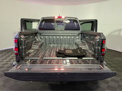 Certified 2022 Nissan Frontier SV image 24