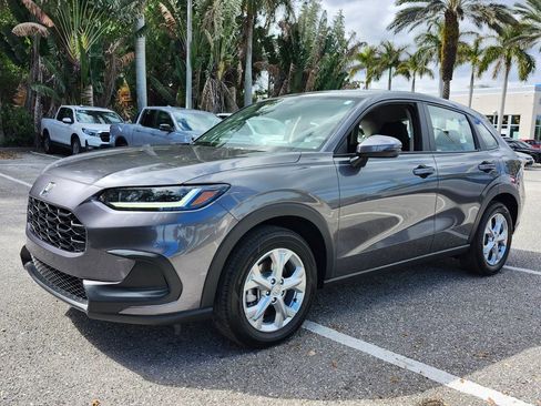 Certified 2023 Honda HR-V LX image 3