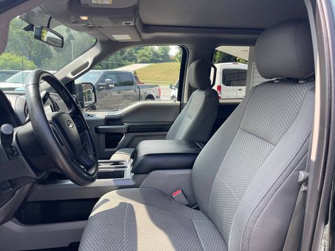 Used 2016 Ford F150 XLT w/ Equipment Group 302A Luxury AWD/4WD image 18