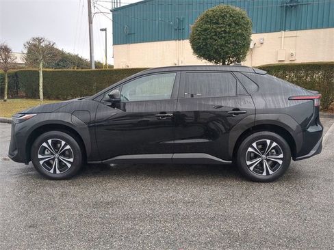 Used 2024 Toyota bZ4X XLE image 7