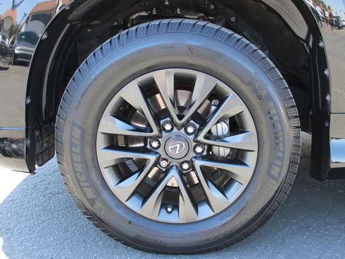 Used 2020 Lexus GX 460 Premium w/ Premium Package AWD/4WD image 6