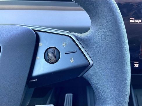 Used 2025 Tesla Cybertruck AWD Crew Cab image 19