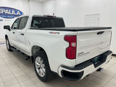 Used 2020 Chevrolet Silverado 1500 Custom w/ Custom Value Package AWD/4WD image 18