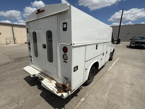 Used 2017 Ford Transit 350 138 w/ Interior Upgrade Package image 9