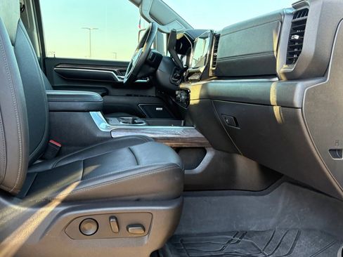 Used 2024 Chevrolet Silverado 3500 LTZ w/ LTZ Plus Package image 46