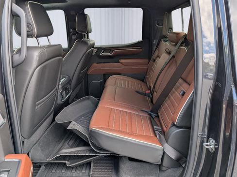 Certified 2024 GMC Sierra 1500 Denali Ultimate AWD/4WD image 12