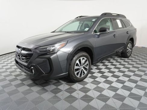 Certified 2024 Subaru Outback Premium image 3