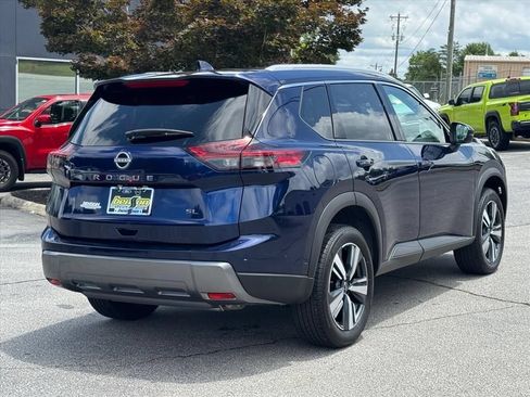Certified 2026 Nissan Rogue SL FWD image 3