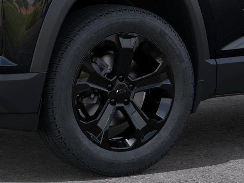 New 2027 Chevrolet Equinox LT FWD image 9