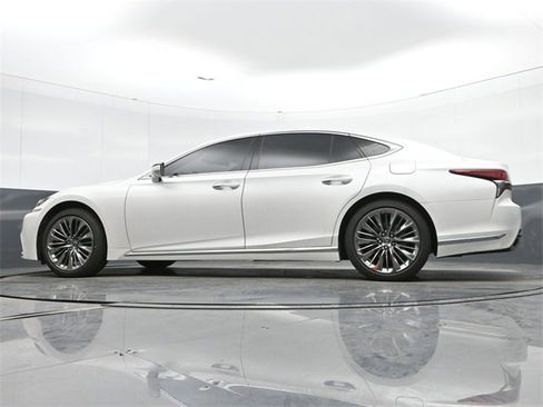 Used 2018 Lexus LS 500 AWD w/ Luxury Package image 39