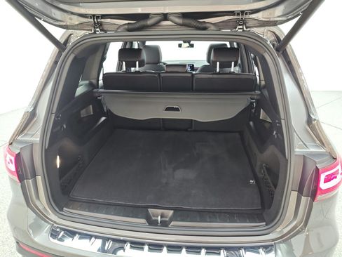 Used 2023 Mercedes-Benz GLB 250 image 22