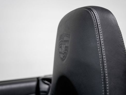 Used 2010 Porsche 911 Carrera 4S AWD/4WD image 17