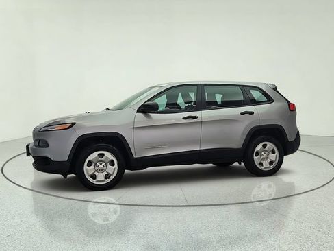 Used 2015 Jeep Cherokee Sport w/ Trailer Tow Group FWD image 3