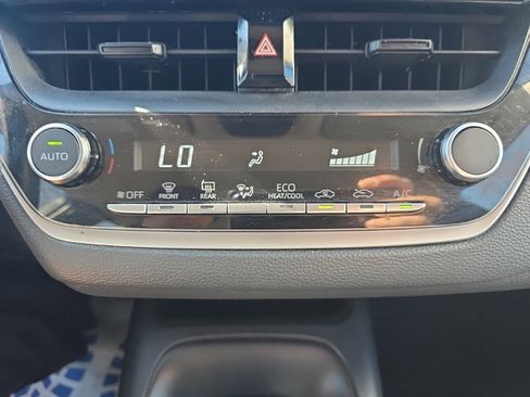 Used 2023 Toyota Corolla LE image 24