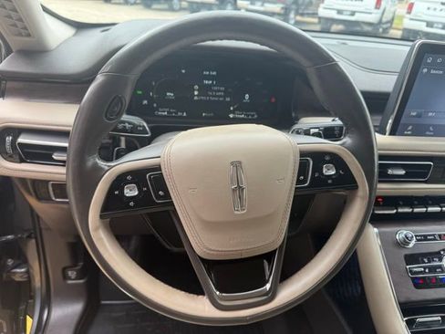 Used 2023 Lincoln Aviator Reserve w/ Equipment Group 201A AWD/4WD image 14