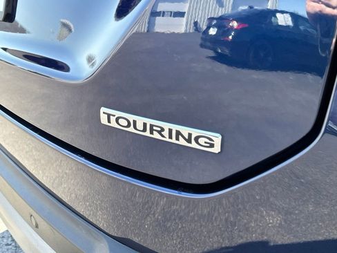 Used 2025 Honda Pilot Touring image 9
